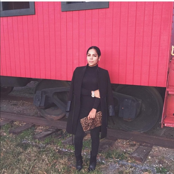 Meet your Posher, Evelyn - Picture 6 of 8